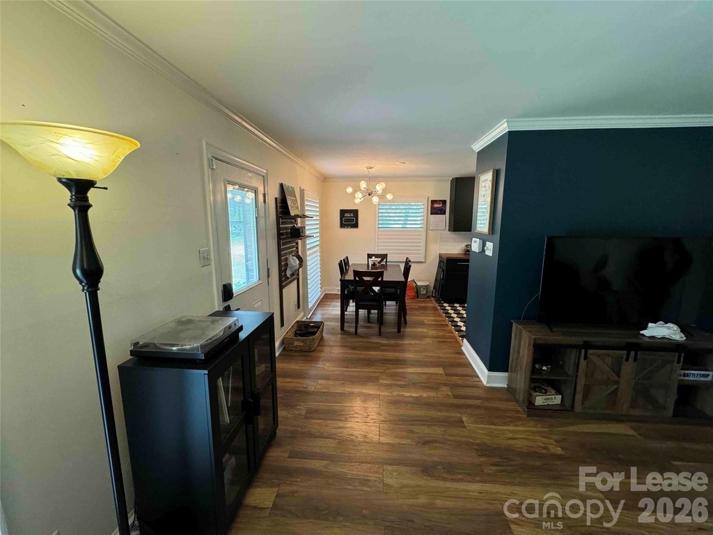 4400 Winedale Lane - Photo 5