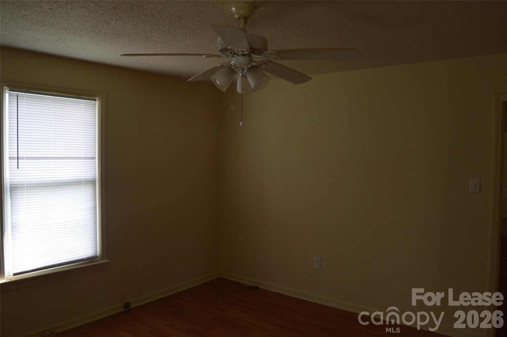 208 Wilson Street - Photo 2