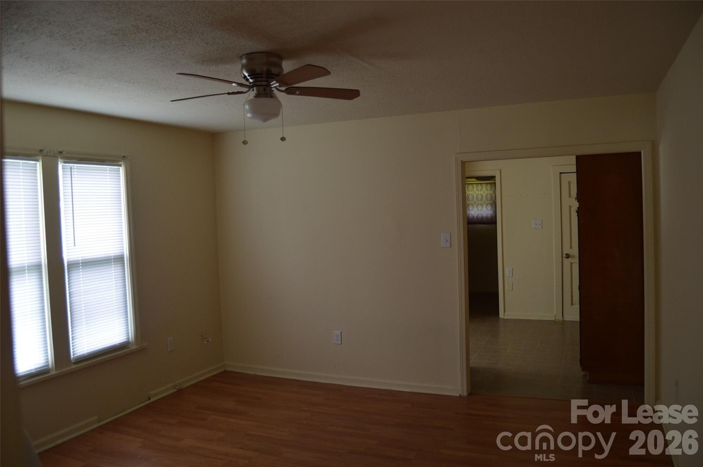 208 Wilson Street - Photo 3