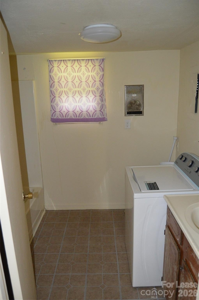 208 Wilson Street - Photo 6