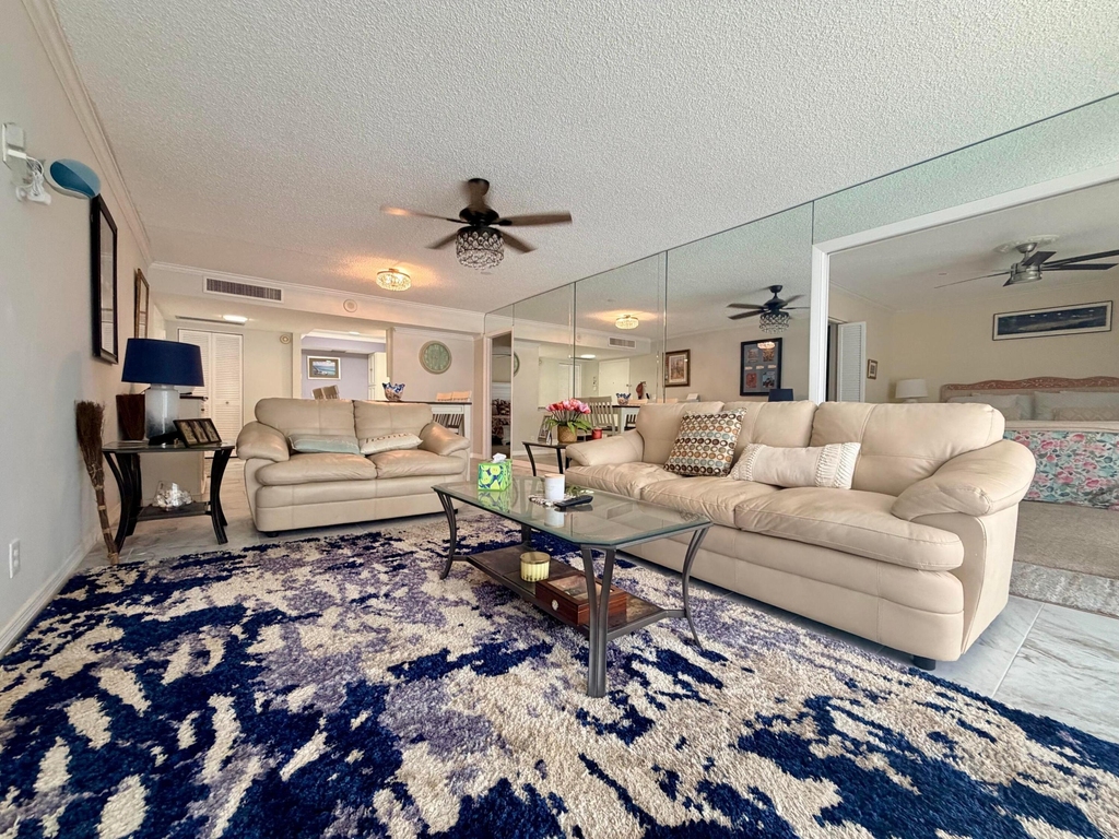 2425 Presidential Way - Photo 10