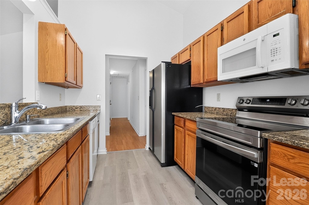 3411 Pondridge Court - Photo 14