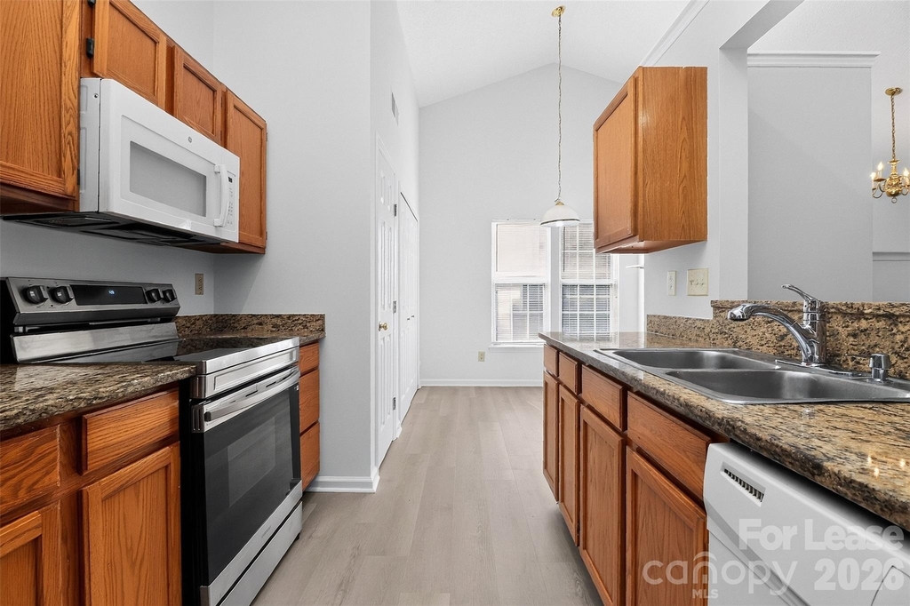 3411 Pondridge Court - Photo 16