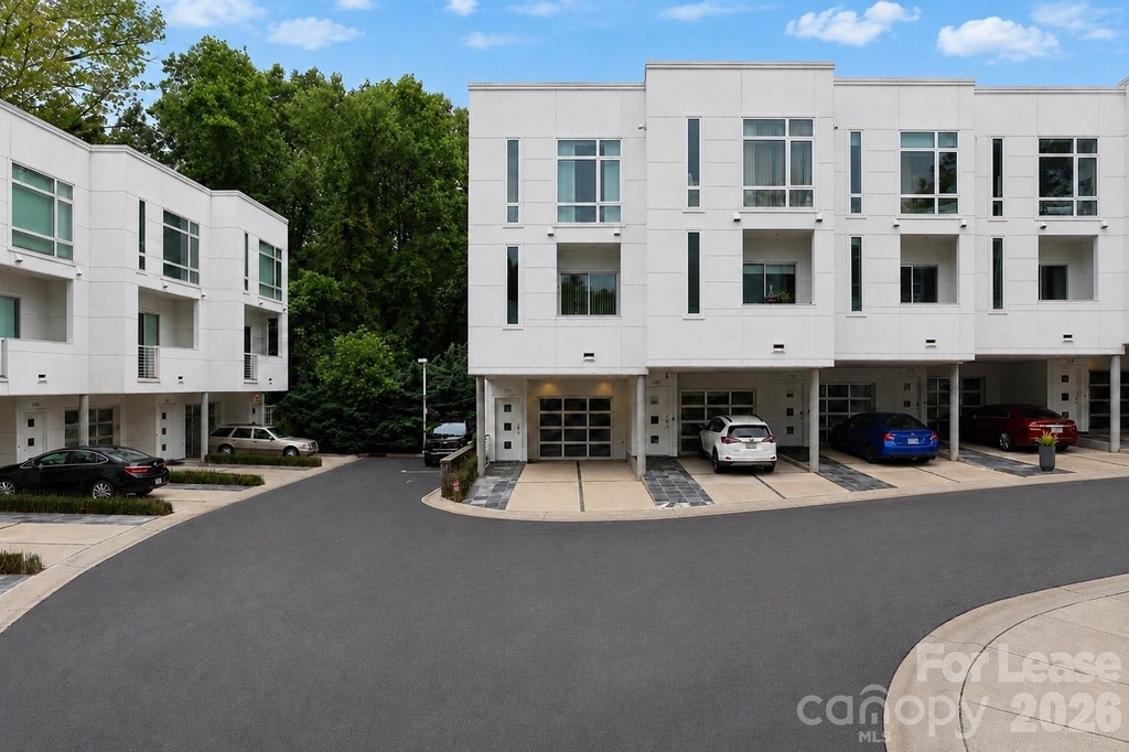 350 Viburnum Way Court - Photo 0