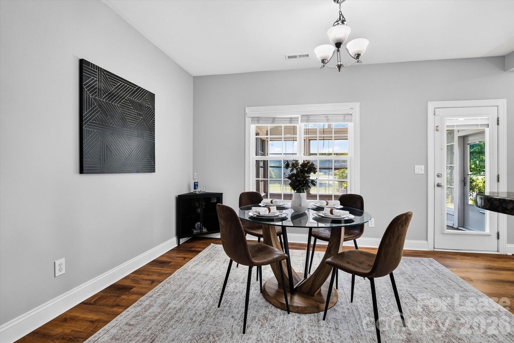 2258 Isaac Street - Photo 32