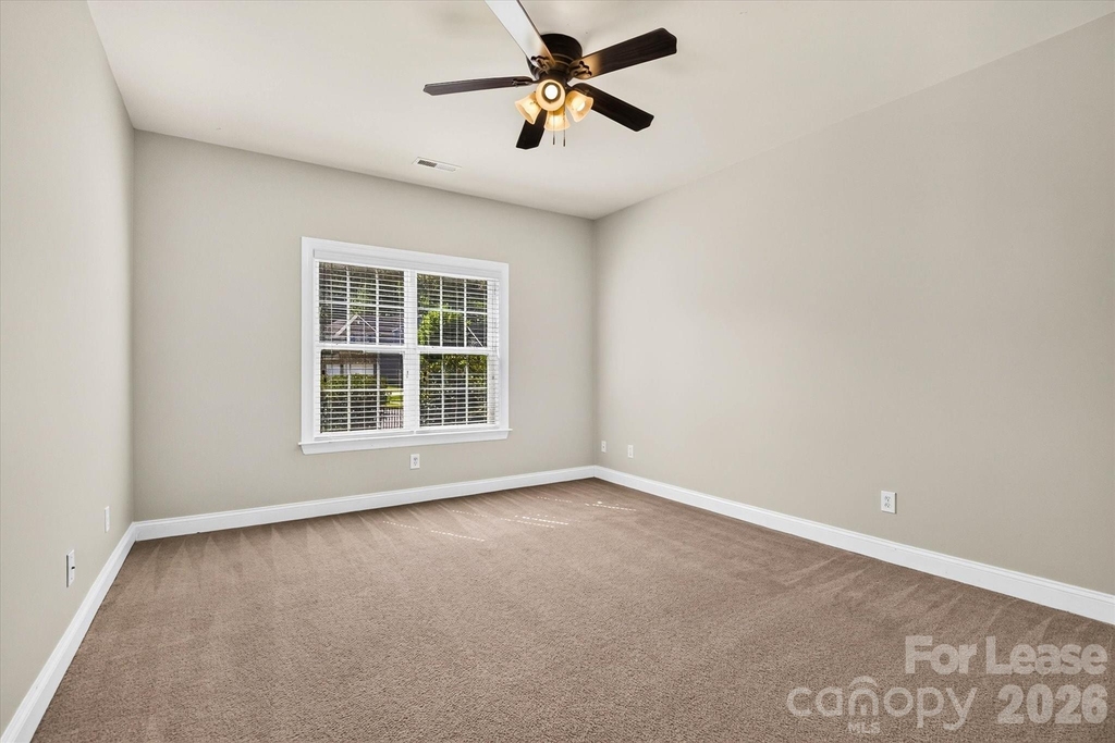 2258 Isaac Street - Photo 38