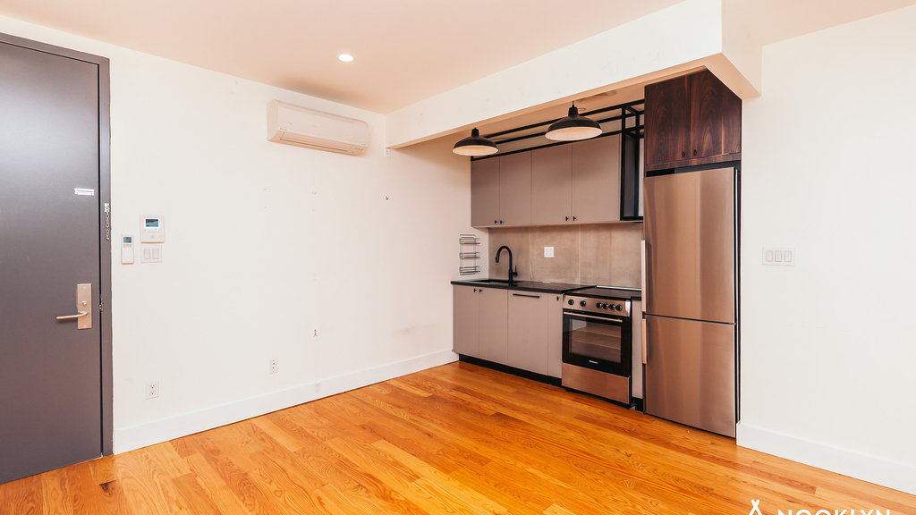 620 Parkside Ave - Photo 4