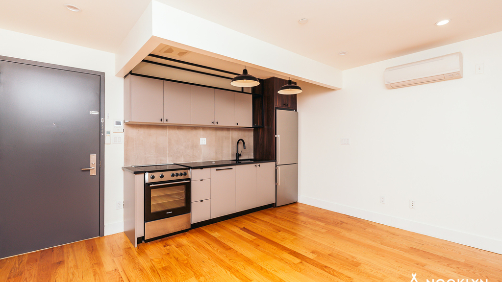 620 Parkside Ave - Photo 5