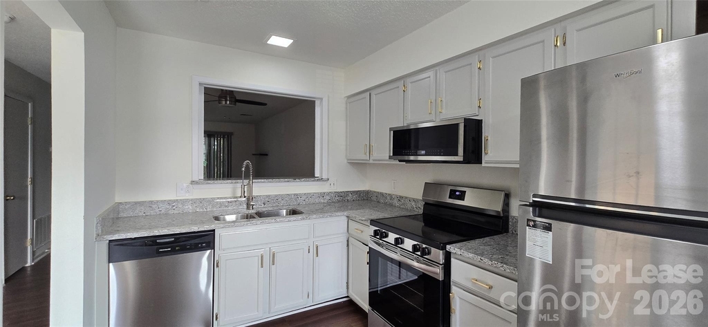 3109 Heathstead Place - Photo 2