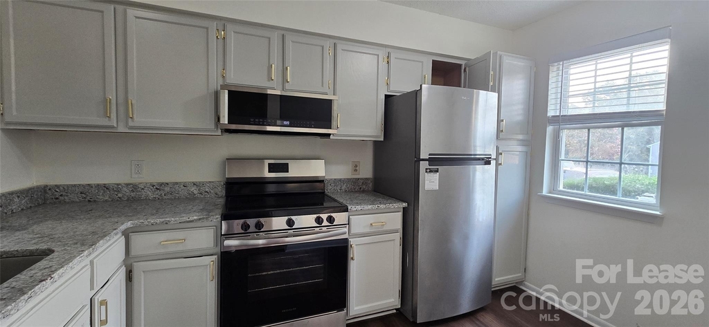 3109 Heathstead Place - Photo 1