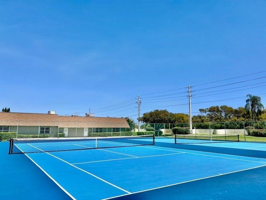 1340 Nw 18th Avenue - Photo 28