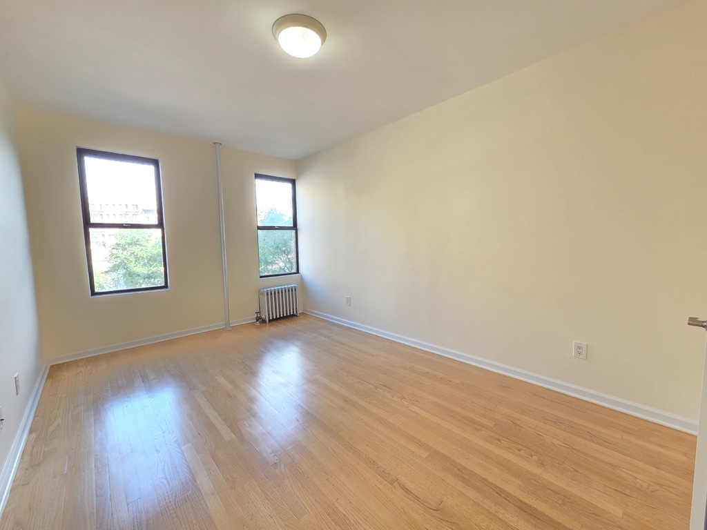 West 171st Street - Photo 3