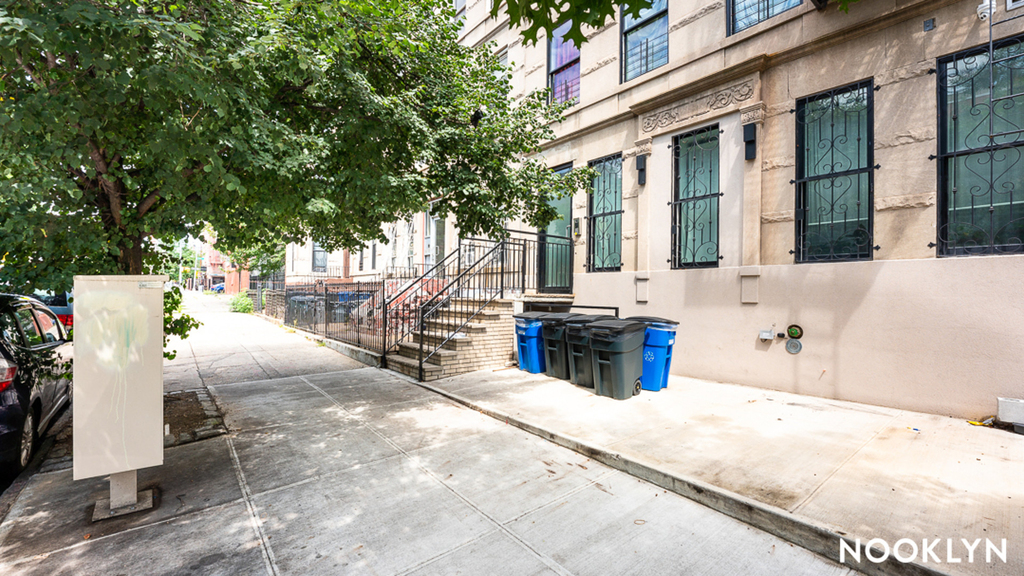 791 Sterling Pl - Photo 6