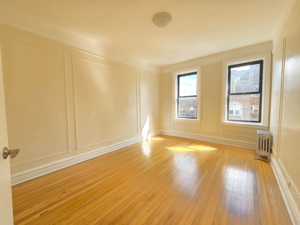 West 170th Street - Photo 2