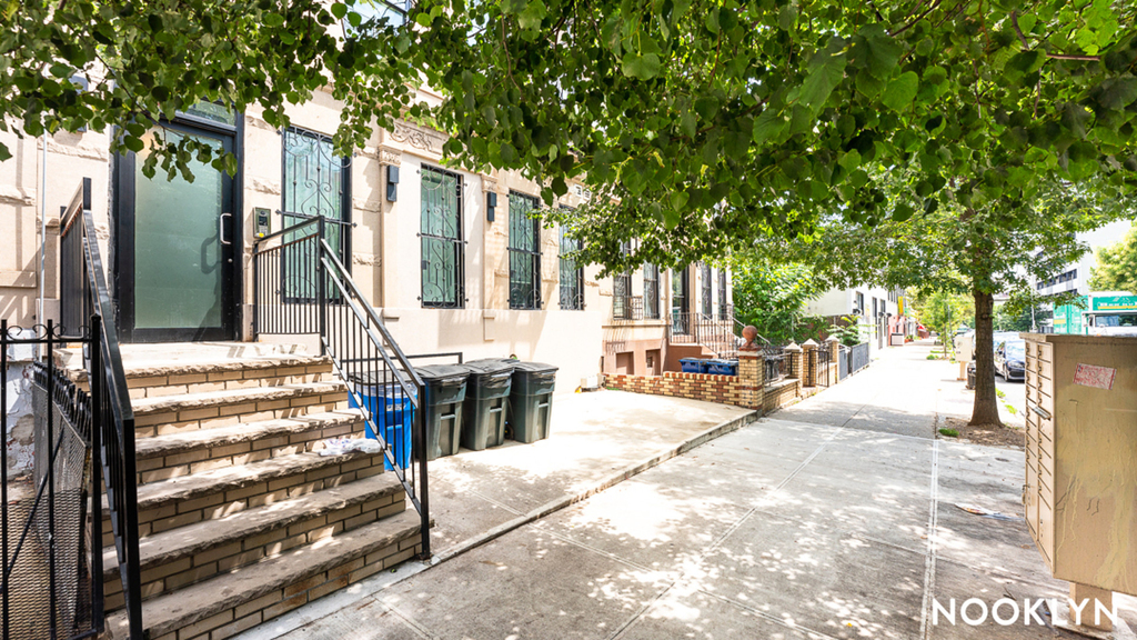 791 Sterling Pl - Photo 8