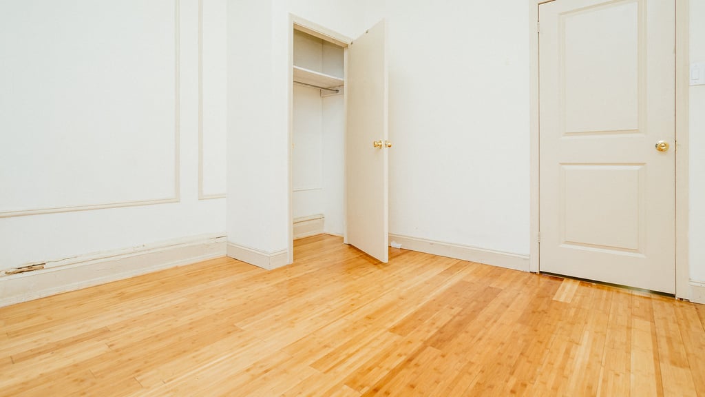 380 St Johns Pl - Photo 12