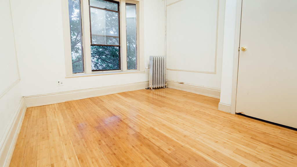380 St Johns Pl - Photo 4