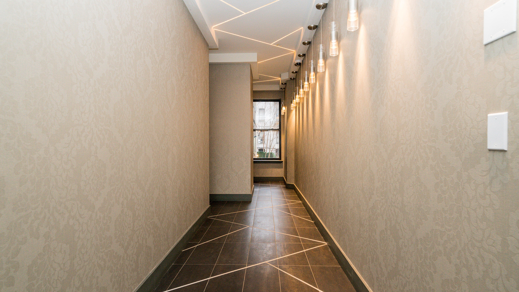 1020 Park Pl - Photo 10