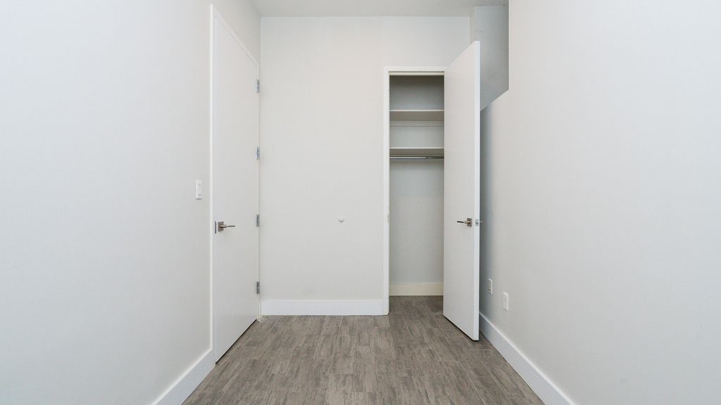 1020 Park Pl - Photo 9