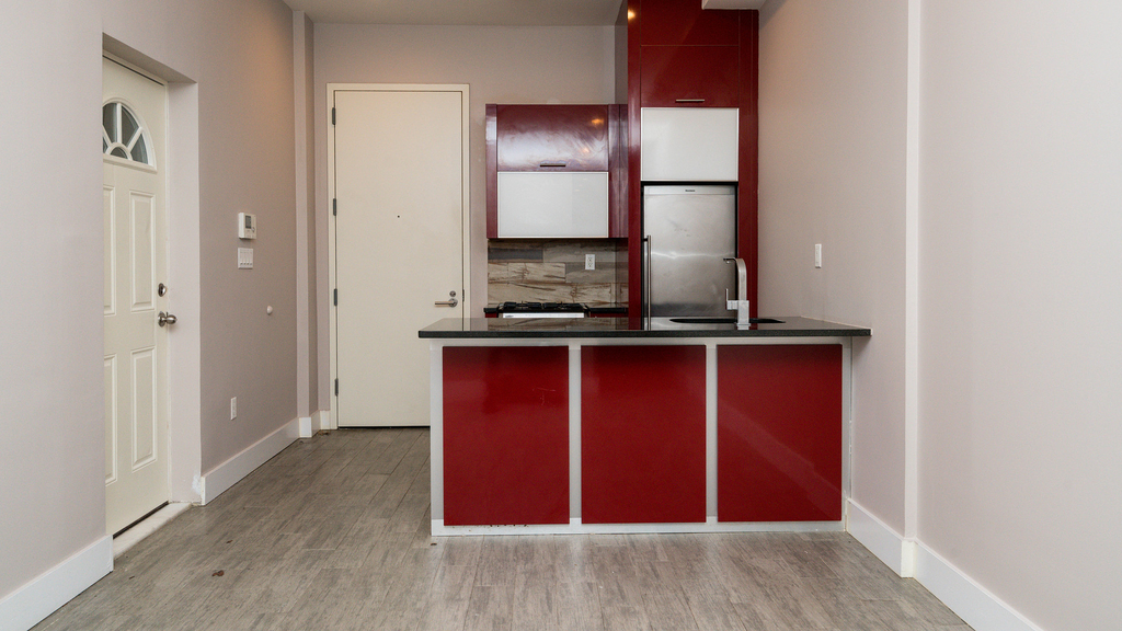 1020 Park Pl - Photo 13