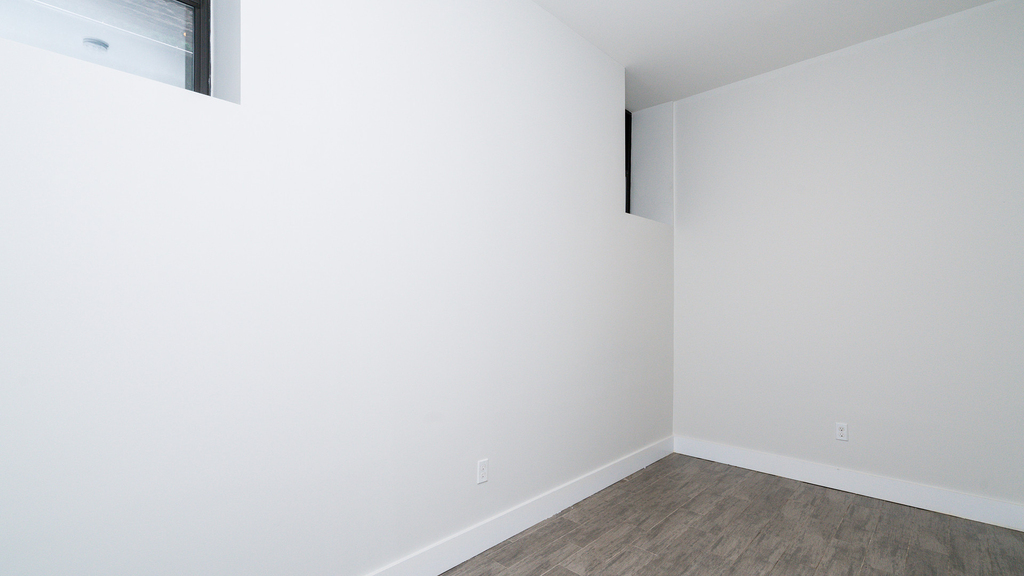 1020 Park Pl - Photo 6