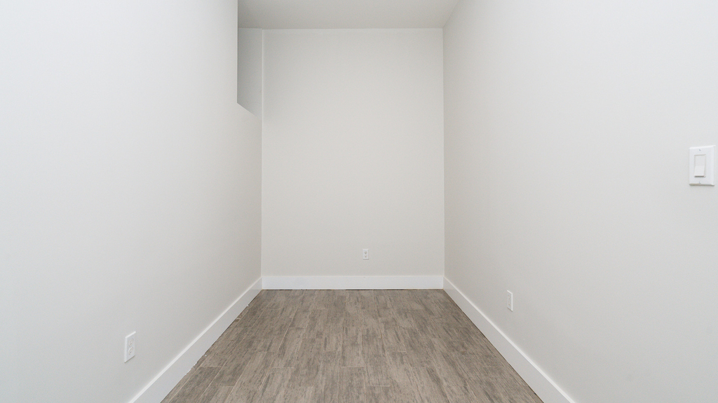 1020 Park Pl - Photo 4