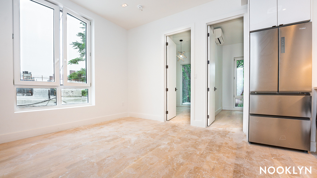 987 Bedford Ave - Photo 1