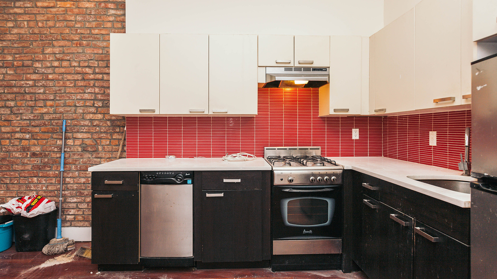 179 Knickerbocker Ave - Photo 12