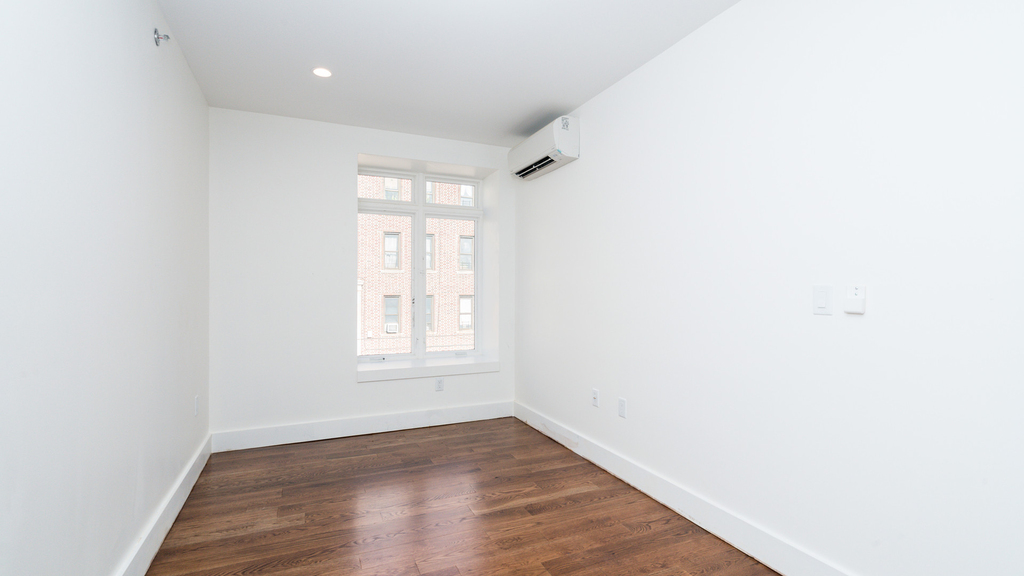 1054 Bushwick Ave - Photo 4