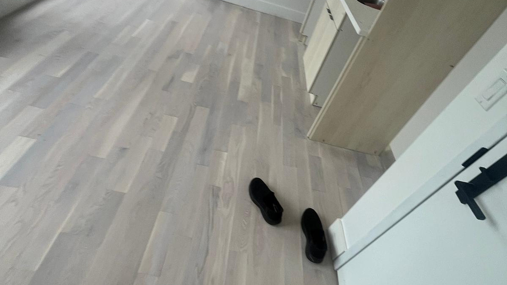 193 Graham Ave - Photo 2