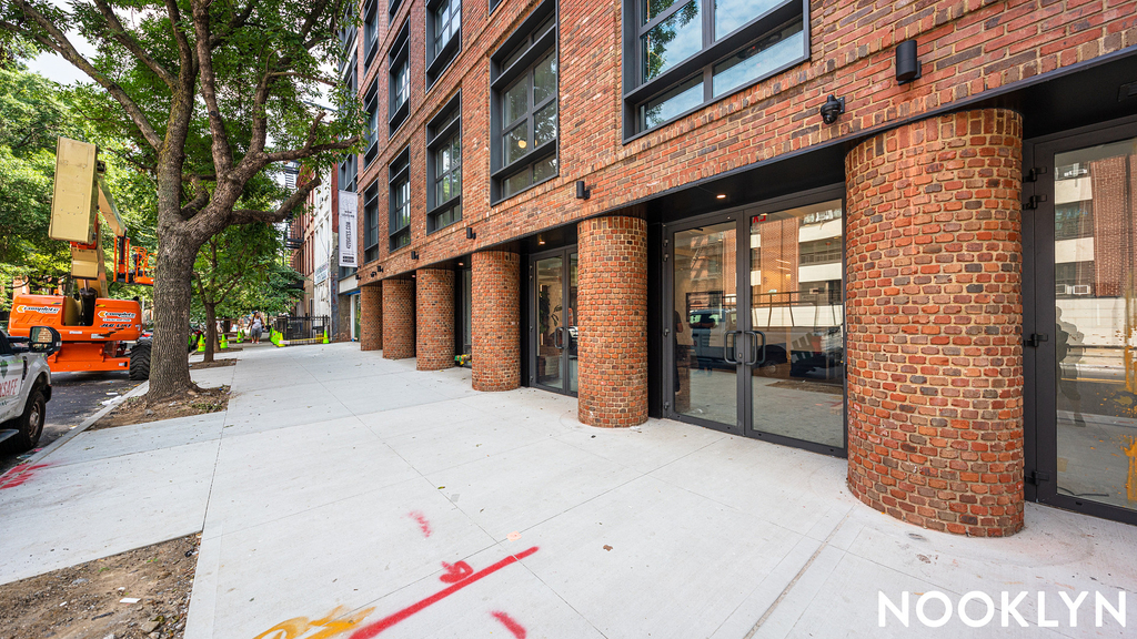 420 Gates Ave - Photo 17