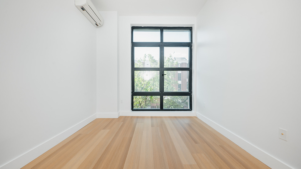 420 Gates Ave - Photo 14