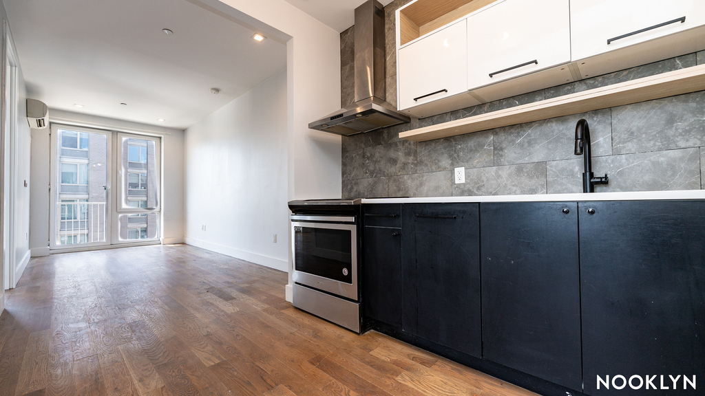 916 Bergen St - Photo 18