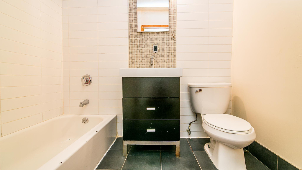 269 Melrose St - Photo 7