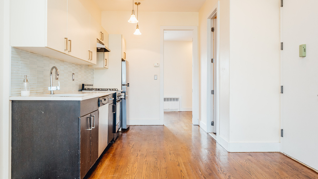 12 Underhill Ave - Photo 14