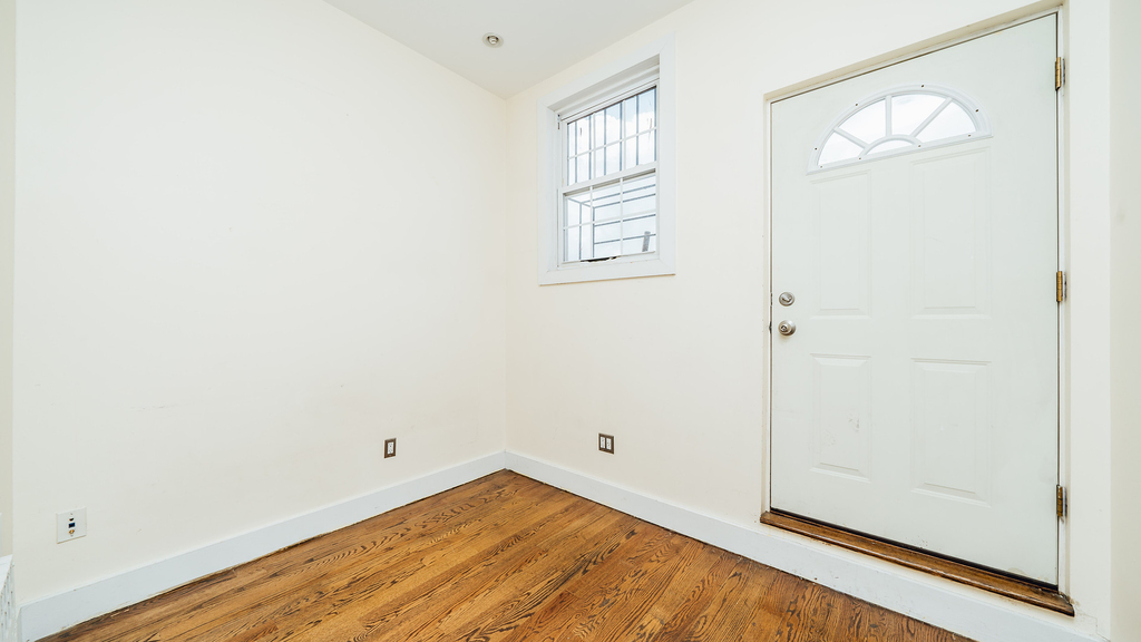 12 Underhill Ave - Photo 6