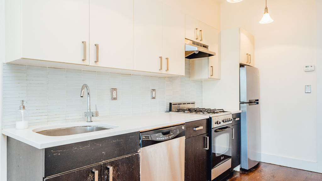 12 Underhill Ave - Photo 10