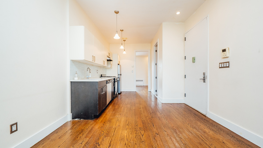 12 Underhill Ave - Photo 8