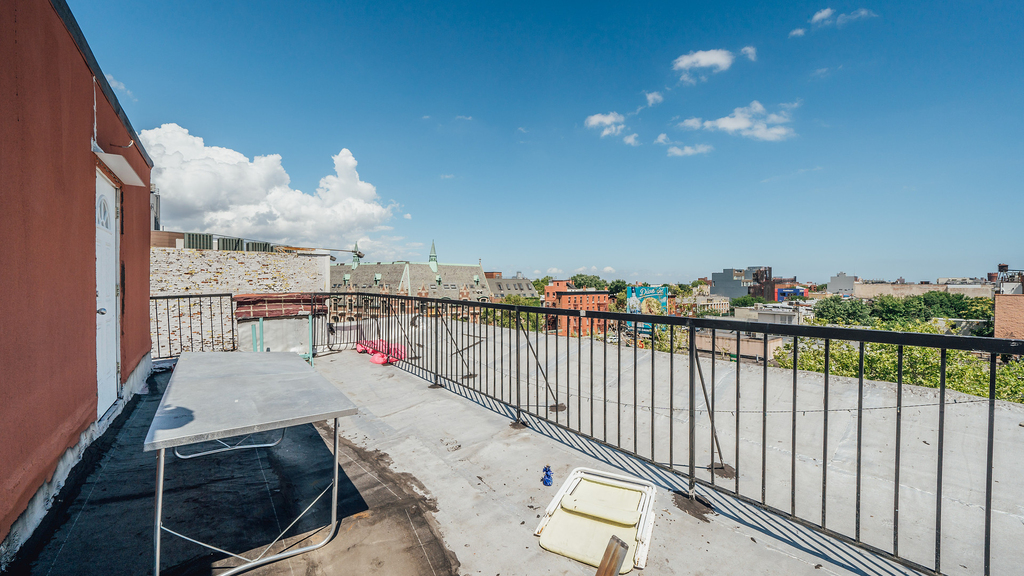 12 Underhill Ave - Photo 3