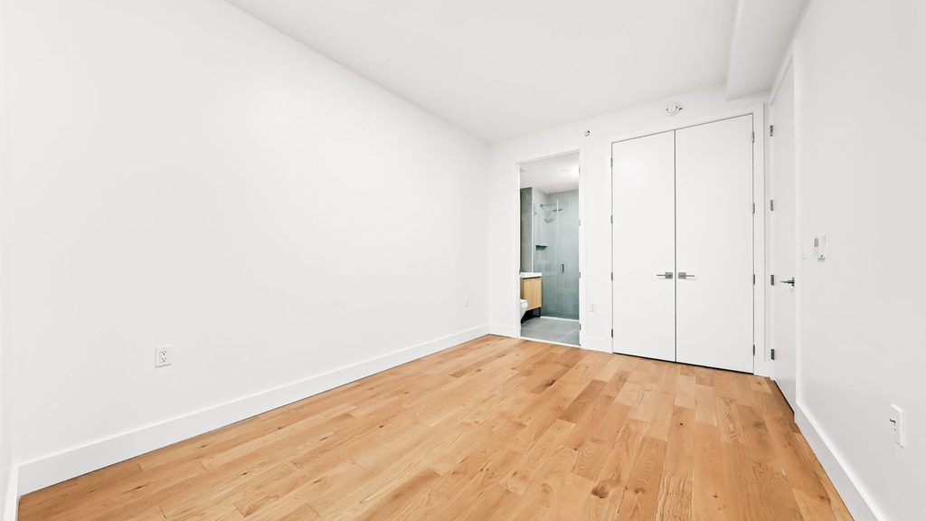 597 Grand St - Photo 11