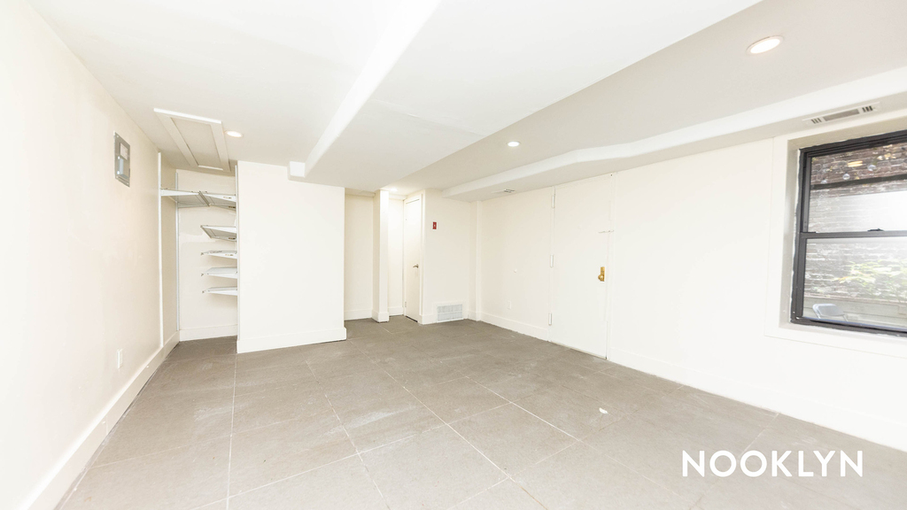 711 St Marks Ave - Photo 9