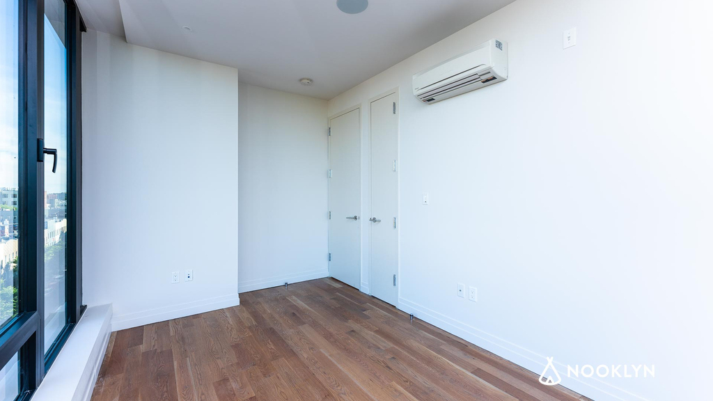 260 Knickerbocker Ave - Photo 1
