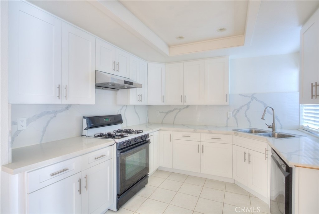 15748 Tetley - Photo 12