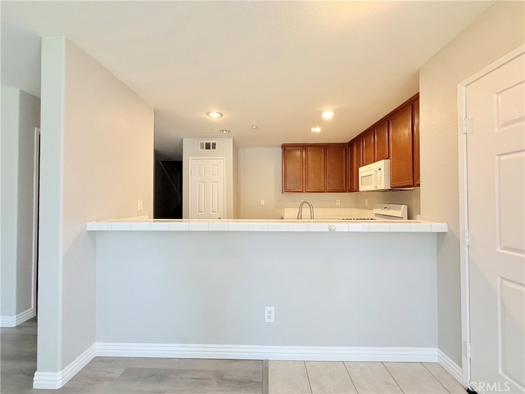 15637 Lasselle - Photo 6