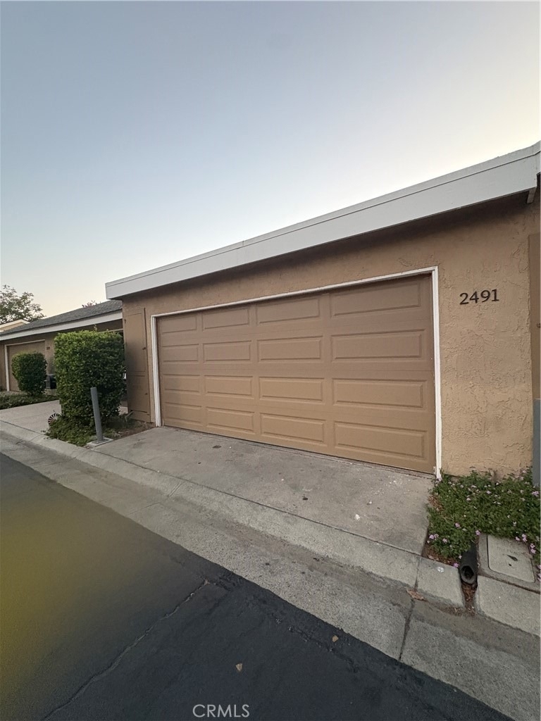 2491 Bow Cir - Photo 0