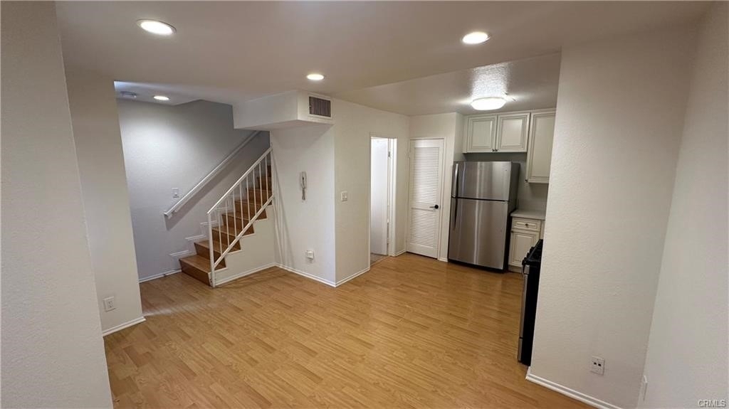 421 Porter Street - Photo 1