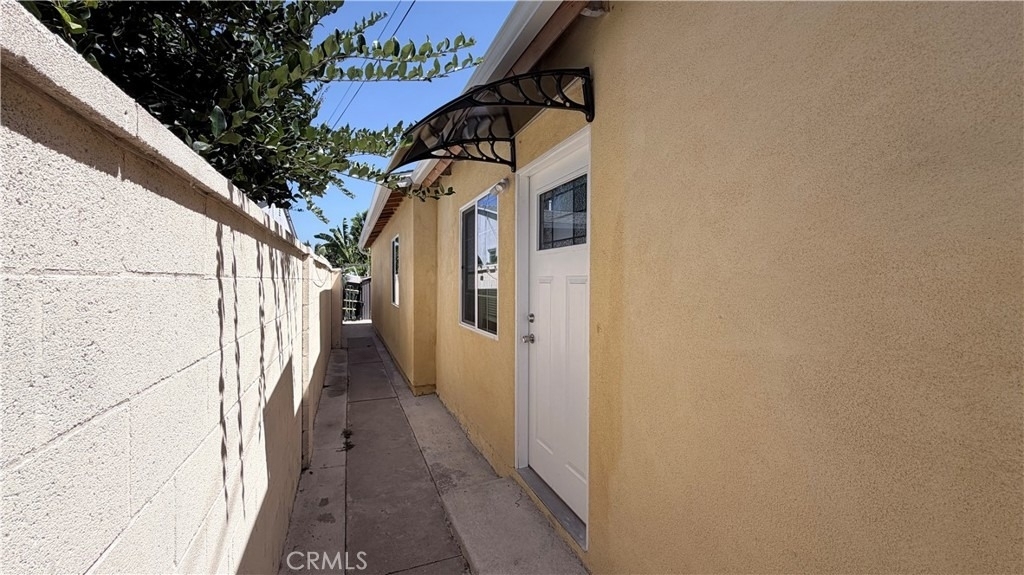 20210 Hartland Street - Photo 14