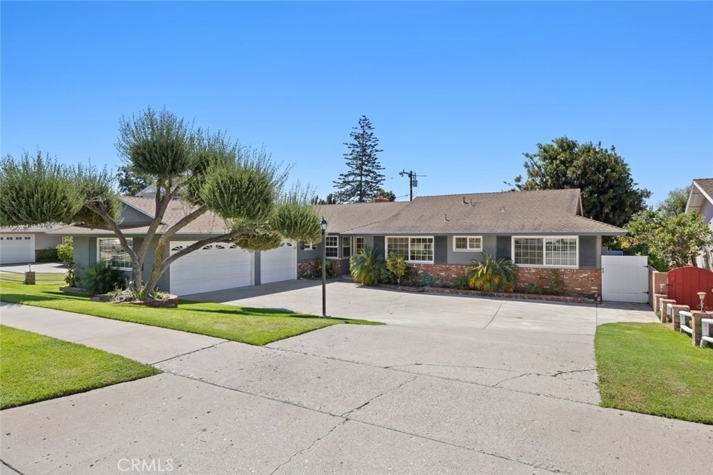 48 Mansfield Lane - Photo 0