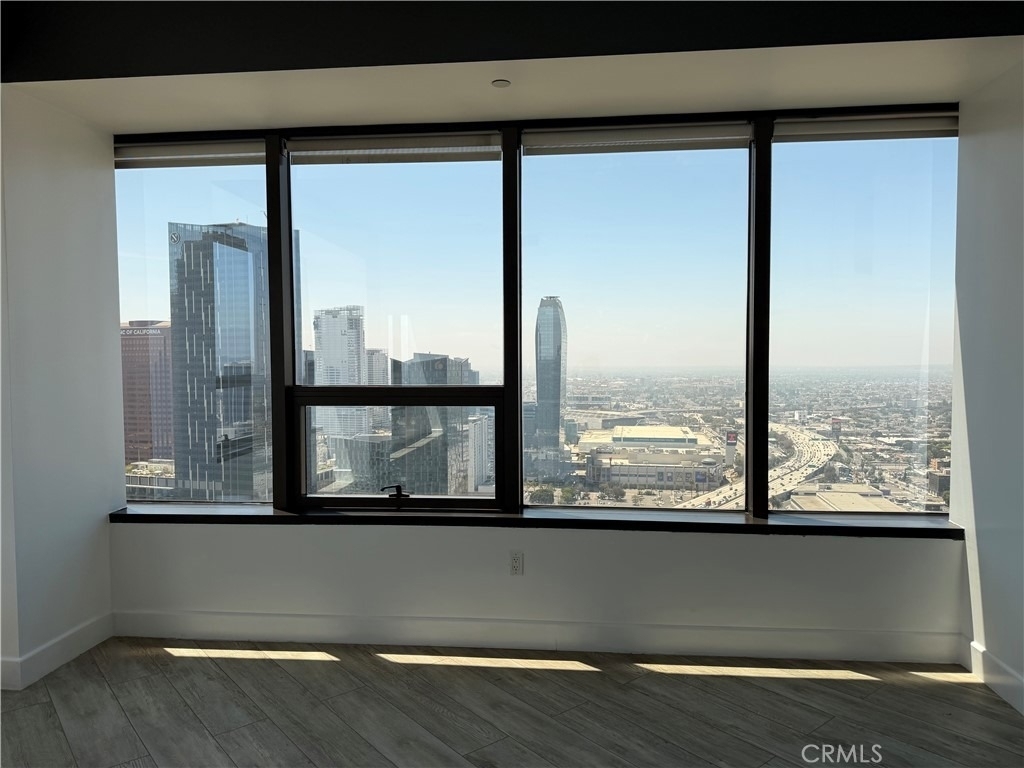 1100 Wilshire - Photo 8
