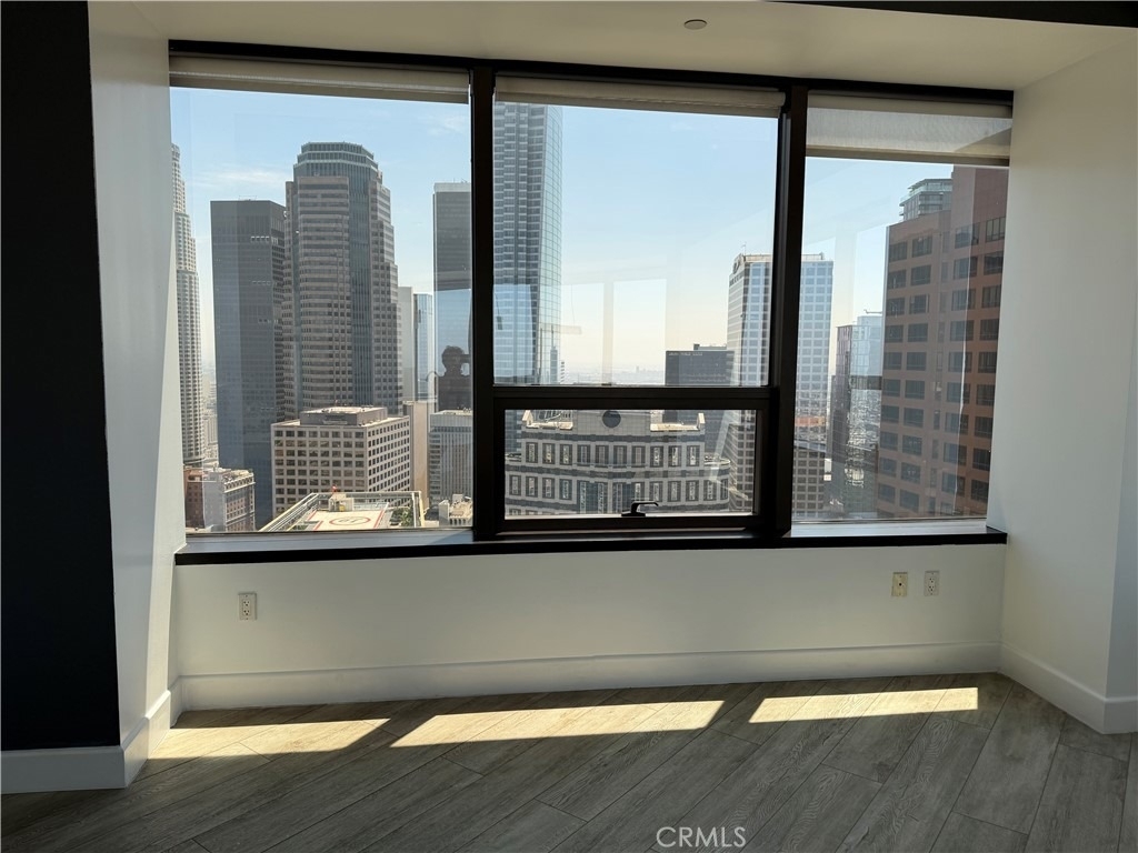 1100 Wilshire - Photo 9